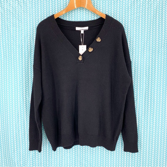 Adyson Parker NWT Black Button V-Neck Sweater, 2X - Picture 3 of 11